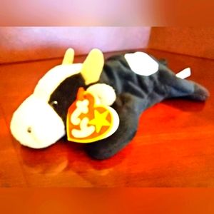 Ty Beanie Baby Daisy The Cow original with all errors 1993/1994 tail has a knot